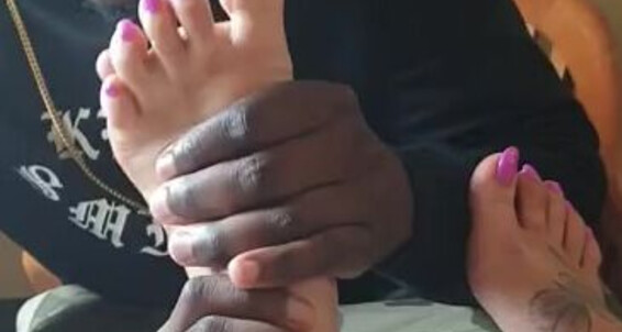 He Left Madsoles Aka Worshipping Before My Thefeetguide 1 Onlyfans Feet Msmaddy