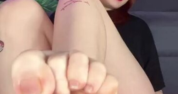 Erisfeet - Piedi Lecca I Miei Sudati Tutti Onlyfans E Annusa