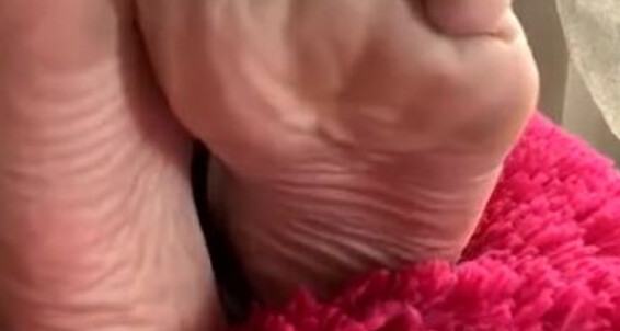 Erisfeet, Video: 0212 Pm 5Min Onlyfans Stream 03042024 My At With Barefeet Started