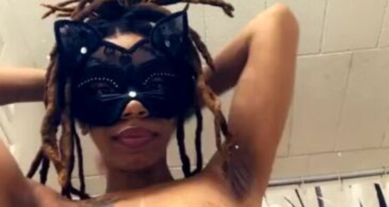 Color 4 Chronicles A New My Toesbyayla Peek Bathroom Featuring Onlyfans Sneak Of