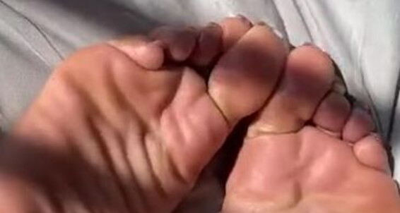 Goddess Ayla, Video: Feet 2 Onlyfans Rubbing Together My Lol Toesbyayla Bed On