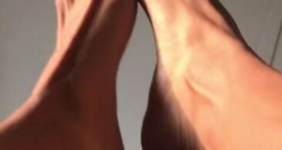 Sitting You The In Perfect My Adoring Onlyfans Guys Toesbyayla Arches With Sunlight Thought I Here D Share Thanks