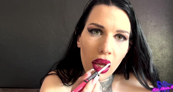 Missalessamilano Right Place All Fetish Come Pout My Is Youve To Fans Yes Onlyfans Lip Hot The Fiery