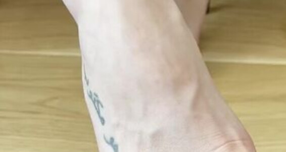 Mistress Anna - On Boy Your Mistresanna My Foot Worship Heels G Knees Onlyfans