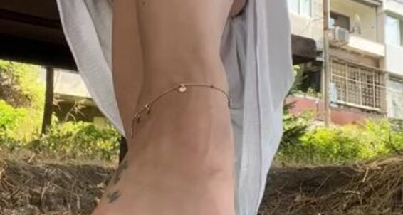 Mistress Anna - My Onlyfans Under In Iq Park The Mistressanna Feet