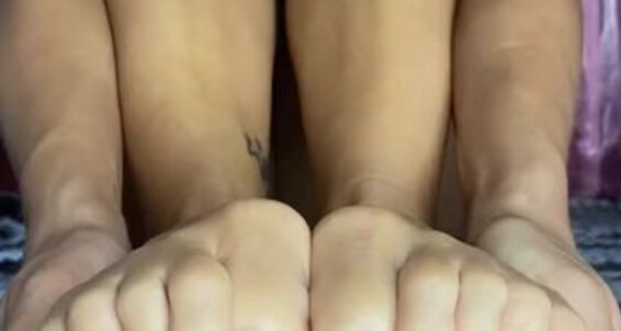 Froggee, Video: Onlyfans Soles Toes Just Froggeevip
