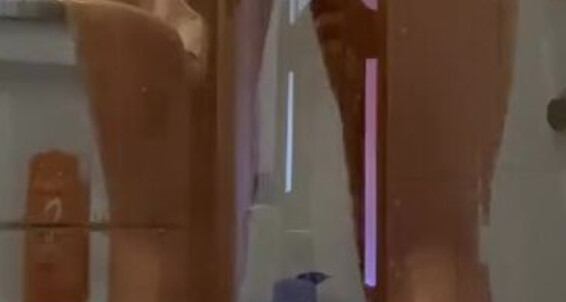 Froggee, Video: Onlyfans Shower With A Take Froggeevip