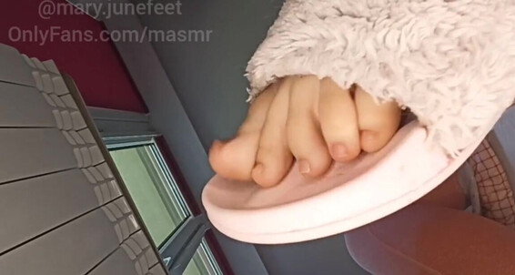 Masmr, Video: Feet Onlyfans You Leggings V Shes Mary 13October With Here And Teases Butt Be Careful Wearing Giantess
