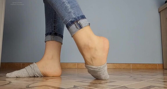 Masmr, Video: Onoff Grey Onlyfans Doing Stuffs My 1July Halfway Ankle Socks Walking Off Teasing Casual