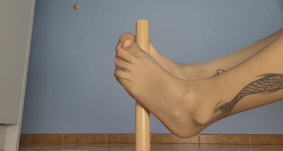 Masmr, Video: Feet Wooden Nyloned Onlyfans The Simulation By Close Up Fj Caressing Of Stick 2March Kind