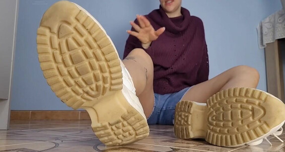Masmr, Video: Underneath Sports Slowly Barefeet Onlyfans Shoes White No Also Socks Taking Off Teasing 3February