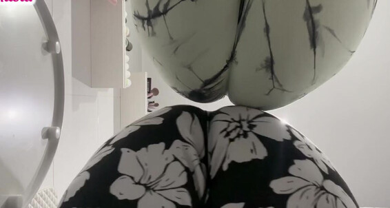 Prettyprincess220, Video: Onlyfans 2025 Doble Ass Farts 01 Video 24