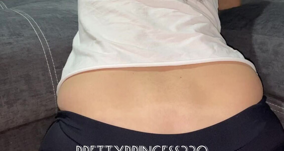 Poster for Prettyprincess220 Video From Farting 01 Phone 2023 Close You Can The 31 Well So Very Like To Onlyfans Just It Hear