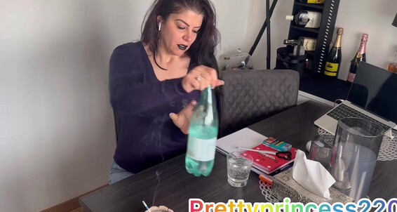 Prettyprincess220 - A Smoking 2L Drinking And Burping 2024 02 Lot Onlyfans Water 25 Video