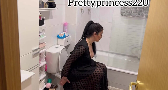 Prettyprincess220 - 03 Sexy 14 2024 Is Farting Toilet Stepmom Loud Onlyfans In The Video