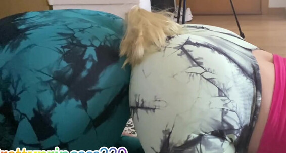 Prettyprincess220 - 2 2024 Asses With Doll Onlyfans Crushing 09 The Video 15