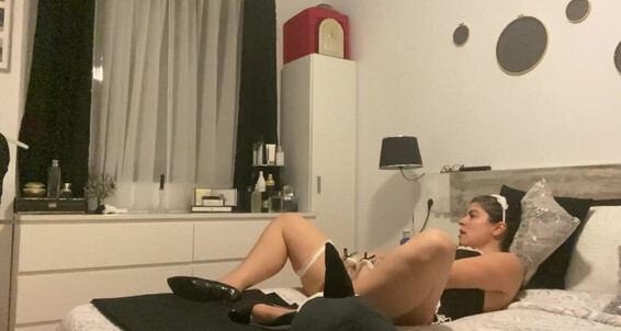 Prettyprincess220 - A Sexy Wants 07 And Break She Take To Dress Onlyfans 11 Wears Maid 2022 Video