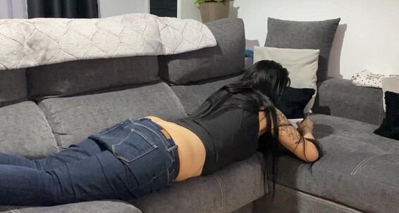 Prettyprincess220 - On 2022 Preparing Wearing Day Couch Im Jeans For 12 Next Onlyfans The Showing Agenda 07 Video