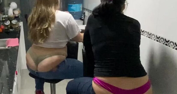 Prettyprincess220 - Girlfriend A 21 And My Me 12 Cigarette Are Onlyfans 2022 Having Video