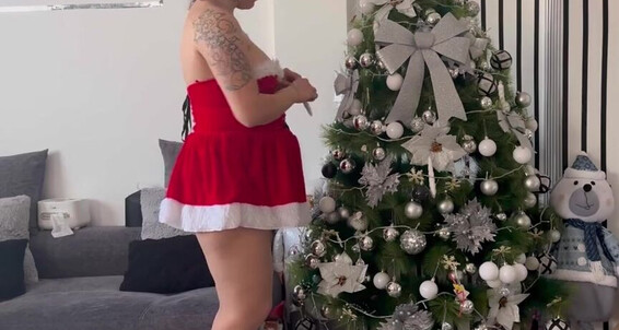 Prettyprincess220 - Farts As Whit Dressed My Santa Clauss Onlyfans A I 12 22 Fart Sexy Wife Lot 2023 Christmas Video
