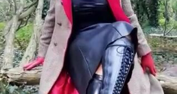 Leather Avavonmedisin The In My Position Onlyfans Ava Boots Knees Aka Bootllickers Another Mistress Dirt Down Dream Licking Von Medisin On Dirty Their