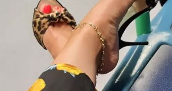 On Painted Dangling Nice Me White Feetbysherri Onlyfans Metro Opposite In Were The Madrid Toes