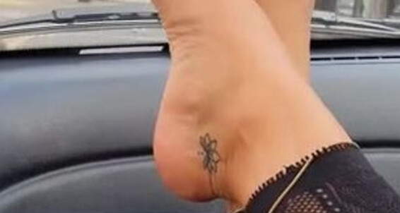 Feetbysherri, Video: Feet Dash Onlyfans Car Vibes On