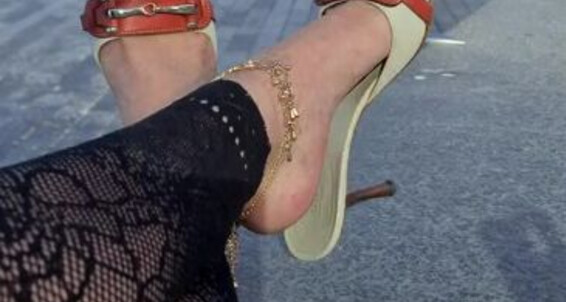 Feetbysherri, Video: Bridge Onlyfans London
