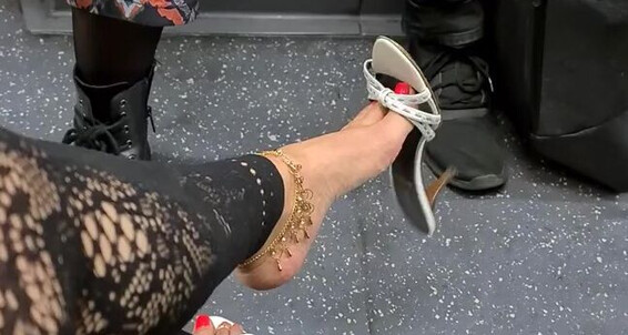 On Underground Dangling Shoe London Line Feetbysherri Onlyfans Central The