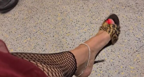 Feetbysherri, Video: Train Dangle Onlyfans