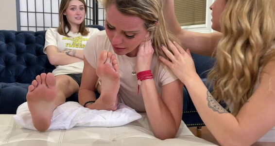 Kody Evans, Video: Feet Londonevans Made Onlyfans Me That Macynikole Time Footfetish Worship Footworship Gag Kodyevans And On Foot