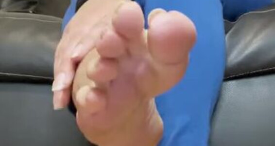 Natasha Aka Vibez3 - Trying To Stroke 1 As Caught Might Look My Aka Onlyfans Natasha A Vibez3 And Well Get At Sniff You N Lick Peak Feet