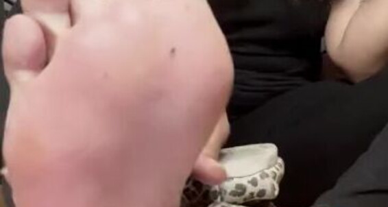 Natasha Aka Vibez3 - Your This Pathetic How W Aka Worn Onlyfans Much Does By Natasha Vibez3 Out Ass Pedicure Devouring Miss Show Polish Me Chipped