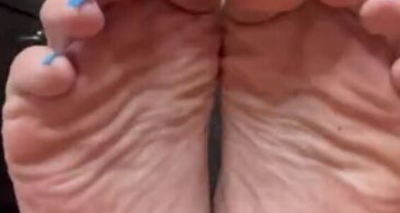 Natasha Aka Vibez3 - Good Mood Your Pathetic T Enjoying Lucky Don My Aka M Mind Onlyfans In Natasha A Vibez3 And I Ass Sweaty Toes Sticky You Soles