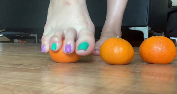 Natasha Aka Vibez3 - Fresh Made Orange T Any Juice Leave Don My Aka Onlyfans Drink Natasha Vibez3 And With Messes Toes Behind Up You Squeezed Some