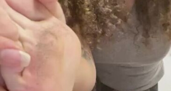 Natasha Aka Vibez3 - Clean Got Dirty Our Friends Sneakin Helping My Aka Are Onlyfans Feet We Natasha Vibez3 And Keep At Her Staring You House