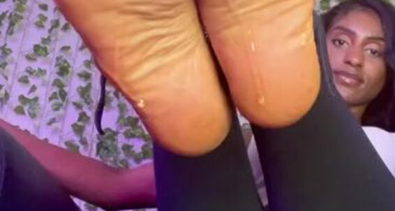 Sunnkissedxo - Love My I Soles Onlyfans Oily