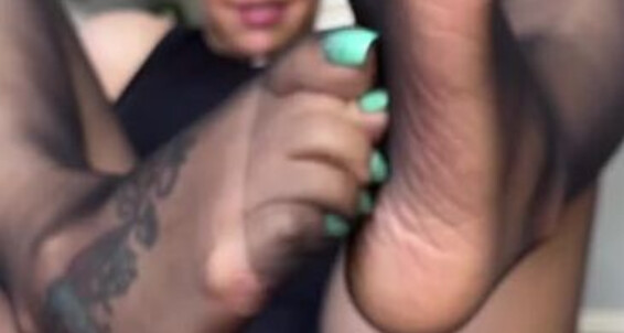 Deedeericanfeet, Video: Feet Onlyfans Requested Nylons 2024 13 Up In Video Clappy 04 As