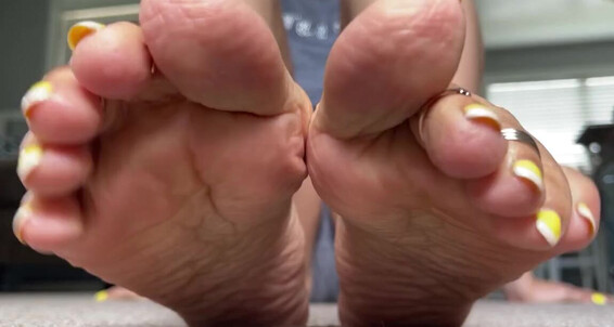 Deedeericanfeet, Video: 16 Onlyfans Pedi Video View 2024 Toerings Closeups Angle And Of 09 Requested Wide This As