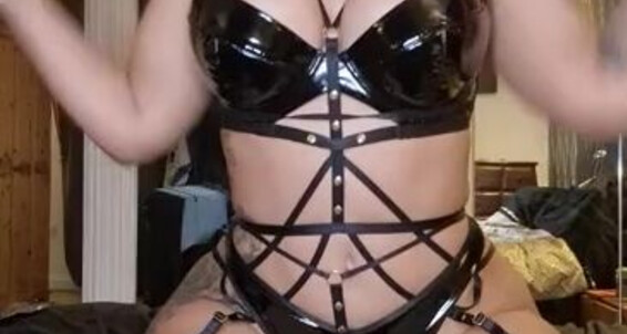 Lady Onyx - Lady Available Ovc And Dm Me Im Sexting Onlyfans Onyx Calls Video For