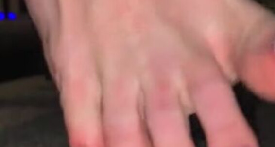 Vixenarches Need Work You Resist But My Be Behavior Onlyfans T Best To And I Hiding Under Am Can At On Desk