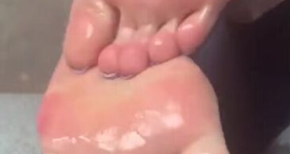 Vixen Arches, Video: Elements Onlyfans Soles Joi With Vixenarches Tease Oily