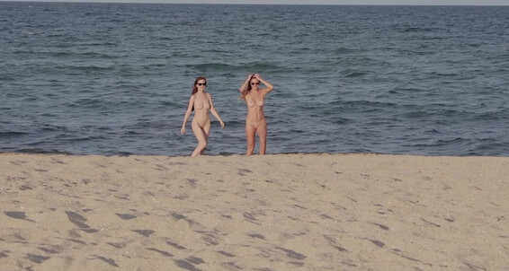 Katie Darling - Theemilybloom Nude Beach