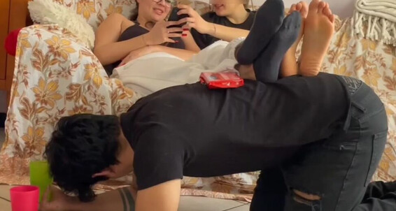 Deaveronica01 - Be There And Our Footstool Onlyfans Just Stay