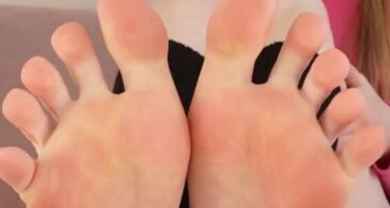 Eliza Nicy - Sniffing2 Nicy Eliza Onlyfans Feet