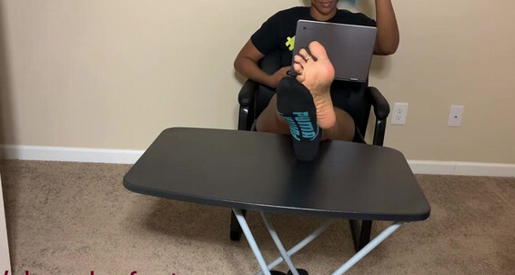 Goddess Dee - Goddess Stinky Come Dee My Aka Welovedee Onlyfans Smell Brandon Feet