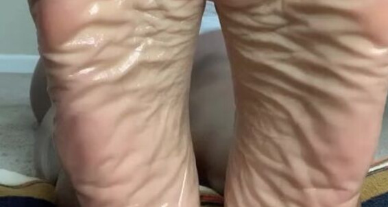 Goddess Dee - Goddess Toe Dee Aka Up Welovedee Onlyfans Oily Close Scrunch