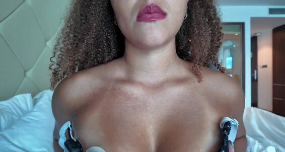 Tlnaxoxo - Tapping 03 Bra 2024 Asmr Collarbone Topless Zxv Amp Onlyfans Scratching 27 In Video