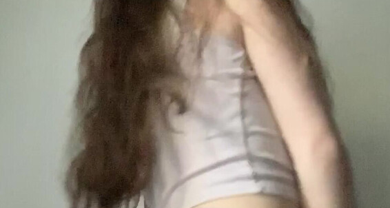 Megan Marx, Video: 2019 10 11 84347674 Shake Bounce