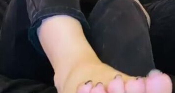 Anushka Velvet, Video: Thank Onlyfans Me You Anushkavelvet Ignoring For Now